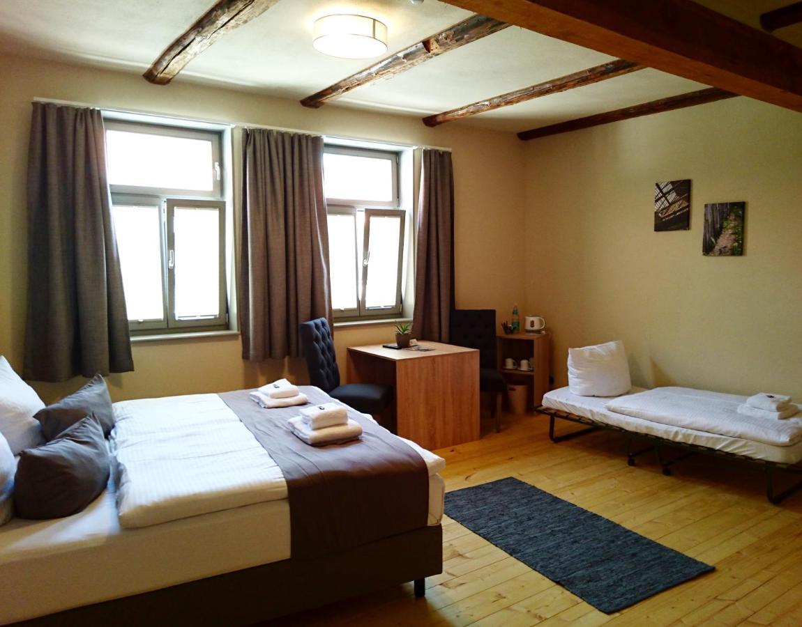 קדלינבורג Hotel Garni Tilia מראה חיצוני תמונה