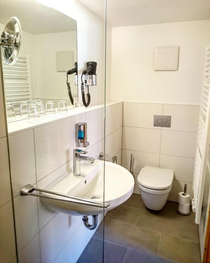 קדלינבורג Hotel Garni Tilia מראה חיצוני תמונה