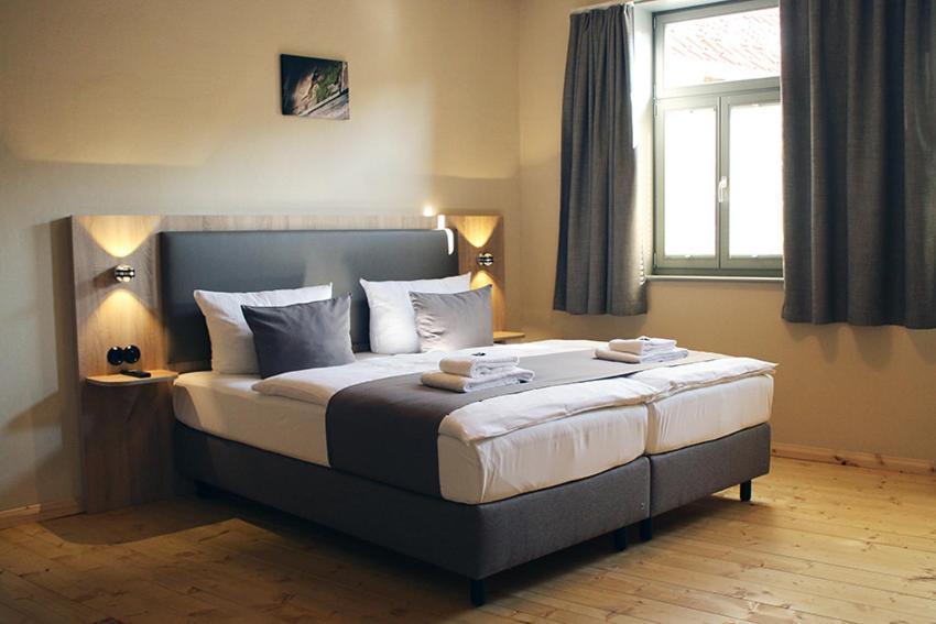 קדלינבורג Hotel Garni Tilia מראה חיצוני תמונה